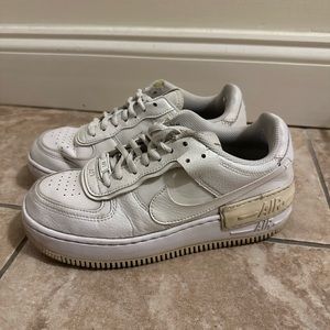 White Nike Air Force 1 - Size 7